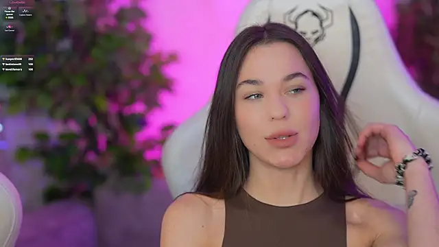 Julia  Star  online show from 02/15/25, 03:28