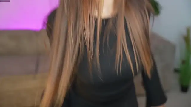 Julia  Star  online show from 10/21/25, 07:09