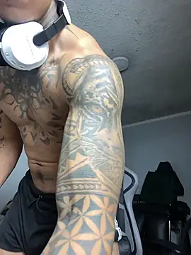 Nickhot0609 online show from 10/17/25, 04:15