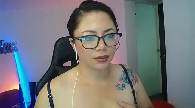 Madame Shein  online show from 02/17/25, 12:38