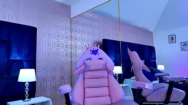 Snapshot of Derieri_D chatting on 11/21/25, 06:06 Derieri D online show from 11/21/25, 06:06