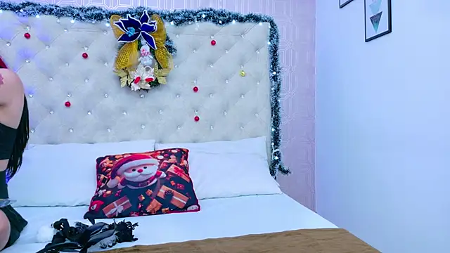 Snapshot of Derieri_D chatting on 12/02/25, 06:36 Derieri D online show from 12/02/25, 06:36