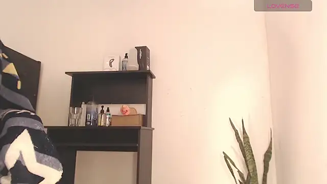 Edward Milleer online show from 09/24/25, 08:06