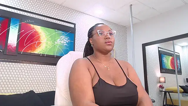 Snapshot of Makena_gh chatting on 12/22/24, 03:55 Makena gh online show from 12/22/24, 03:55