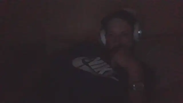 Snapshot of axelongshaft69 chatting on 04/22/26, 05:54 axelongshaft69 online show from 04/22/26, 05:54