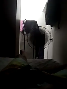 Snapshot of Malubrotudo chatting on 02/18/26, 11:01 Malubrotudo online show from 02/18/26, 11:01