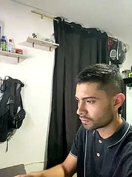 Snapshot of Jestebanano chatting on 12/15/25, 03:22 Jestebanano online show from 12/15/25, 03:22