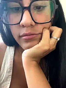 AleFantasy0001 online show from 09/21/25, 09:38