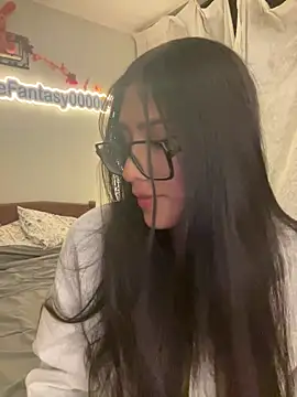 AleFantasy0001 online show from 12/19/25, 04:19