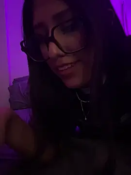 AleFantasy0001 online show from 03/18/26, 12:03