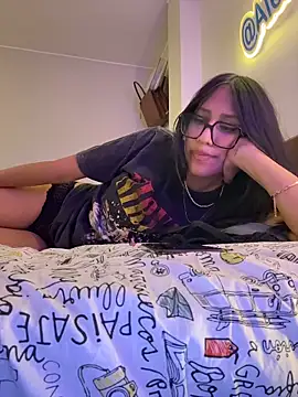 AleFantasy0001 online show from 04/08/26, 05:18