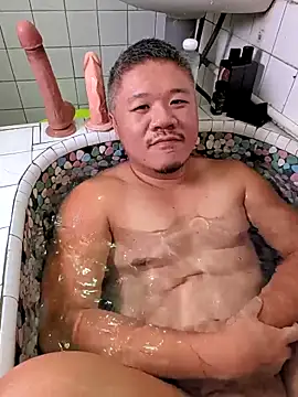 Snapshot of taiwan07010 chatting on 11/12/25, 01:00 taiwan07010 online show from 11/12/25, 01:00