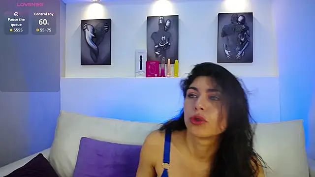 Melodi Roux online show from 09/17/25, 01:13