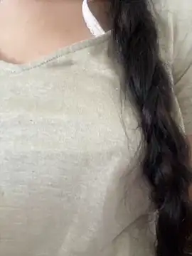 Snapshot of Lina-lolo chatting on 12/01/24, 04:40 Lina-lolo online show from 12/01/24, 04:40