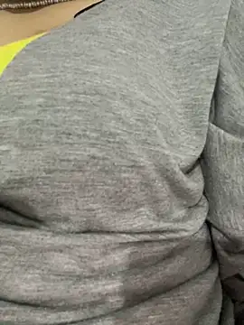 Snapshot of Lina-lolo chatting on 12/05/24, 08:33 Lina-lolo online show from 12/05/24, 08:33