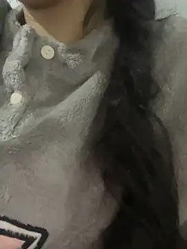 Snapshot of Lina-lolo chatting on 12/15/24, 10:39 Lina-lolo online show from 12/15/24, 10:39