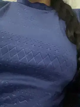 Snapshot of Lina-lolo chatting on 01/15/25, 08:26 Lina-lolo online show from 01/15/25, 08:26