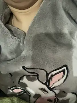 Snapshot of Lina-lolo chatting on 01/22/25, 05:26 Lina-lolo online show from 01/22/25, 05:26