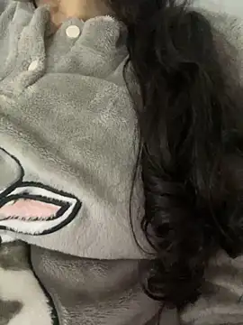 Snapshot of Lina-lolo chatting on 01/25/25, 05:08 Lina-lolo online show from 01/25/25, 05:08