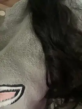 Snapshot of Lina-lolo chatting on 01/25/25, 08:10 Lina-lolo online show from 01/25/25, 08:10