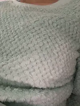 Snapshot of Lina-lolo chatting on 02/02/25, 02:45 Lina-lolo online show from 02/02/25, 02:45