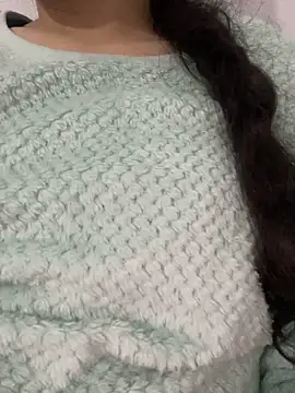 Snapshot of Lina-lolo chatting on 02/05/25, 05:42 Lina-lolo online show from 02/05/25, 05:42