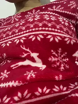 Snapshot of Lina-lolo chatting on 03/05/25, 09:37 Lina-lolo online show from 03/05/25, 09:37