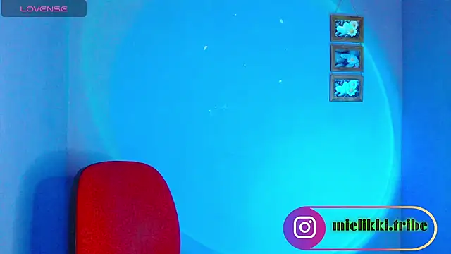 Snapshot of mielikki001 chatting on 12/21/24, 06:41 mielikki001 online show from 12/21/24, 06:41