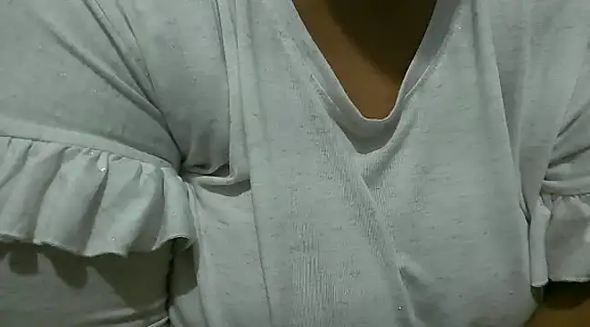 Snapshot of Queen_of_boobs01 chatting on 01/31/25, 06:36 Queen of boobs01 online show from 01/31/25, 06:36