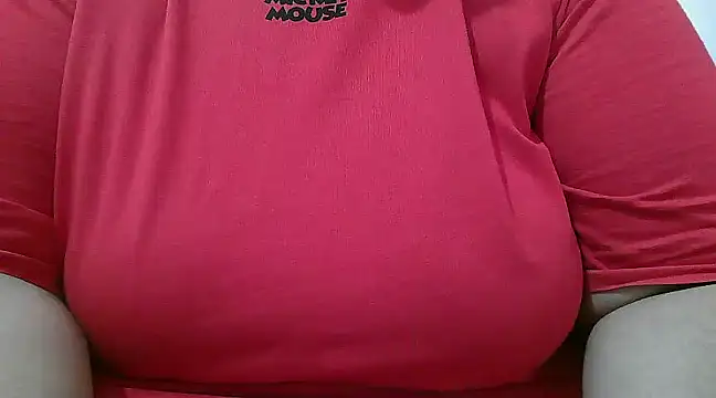 Snapshot of Queen_of_boobs01 chatting on 02/14/25, 08:42 Queen of boobs01 online show from 02/14/25, 08:42