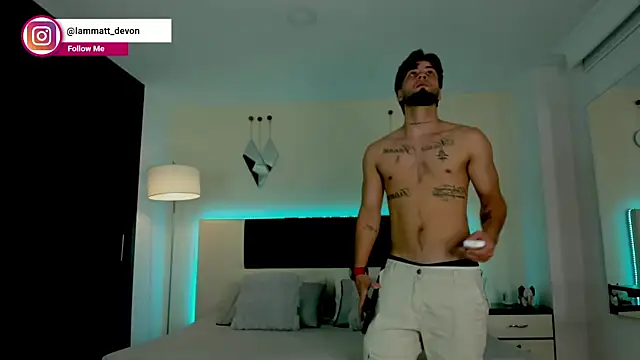 MattDevon online show from 11/26/25, 03:40