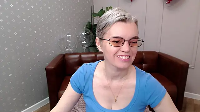 Cutie Erikaa1 online show from 02/13/26, 02:18