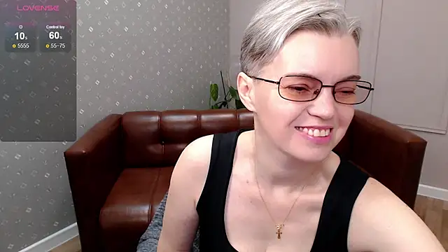 Cutie Erikaa1 online show from 03/27/26, 02:17