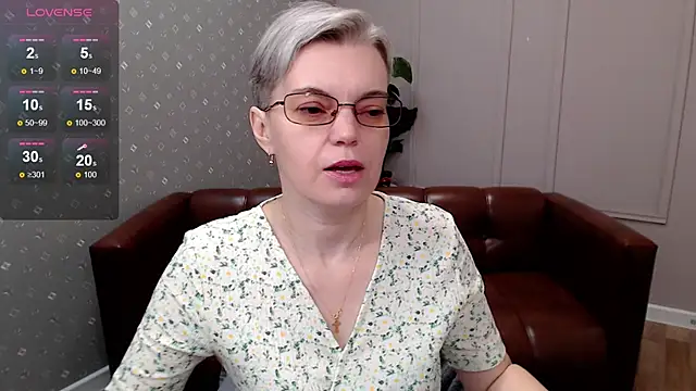 Cutie Erikaa1 online show from 04/03/26, 02:20