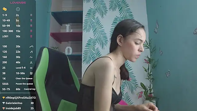 Mia-kalinfa online show from 12/09/24, 06:35