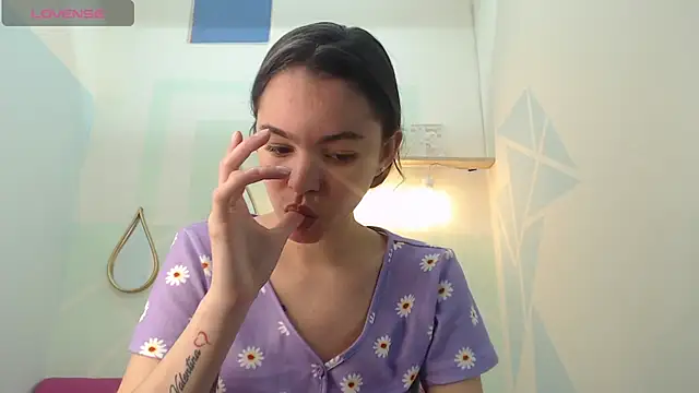 Mia-kalinfa online show from 01/31/25, 04:27