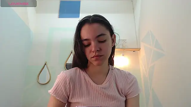 Mia-kalinfa online show from 02/11/25, 01:20