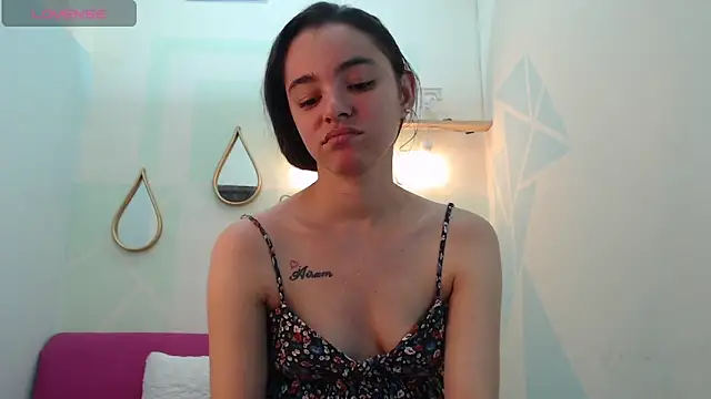 Mia-kalinfa online show from 03/05/25, 04:24