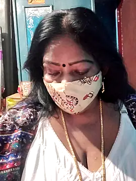 Snapshot of maniisha chatting on 04/01/26, 06:05 maniisha online show from 04/01/26, 06:05