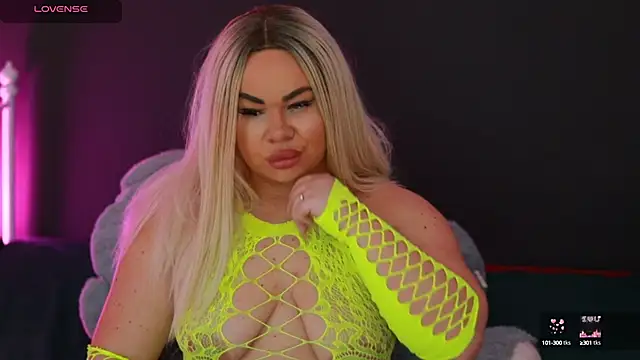 MissLilaa online show from 12/11/24, 08:39