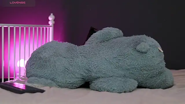 MissLilaa online show from 01/24/25, 12:20