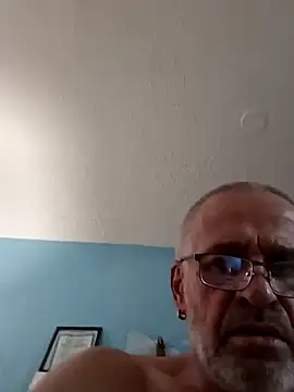 Snapshot of geilerschwanz64 chatting on 01/29/25, 05:45 geilerschwanz64 online show from 01/29/25, 05:45