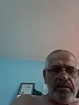 Snapshot of geilerschwanz64 chatting on 03/10/25, 02:26 geilerschwanz64 online show from 03/10/25, 02:26