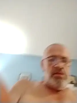 Snapshot of geilerschwanz64 chatting on 10/02/25, 10:44 geilerschwanz64 online show from 10/02/25, 10:44