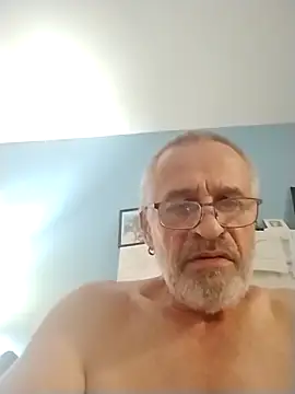 Snapshot of geilerschwanz64 chatting on 10/29/25, 01:41 geilerschwanz64 online show from 10/29/25, 01:41