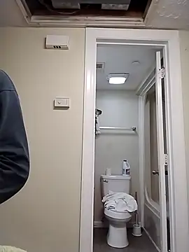 Snapshot of geilerschwanz64 chatting on 11/11/25, 03:34 geilerschwanz64 online show from 11/11/25, 03:34