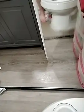 Snapshot of geilerschwanz64 chatting on 11/29/25, 12:24 geilerschwanz64 online show from 11/29/25, 12:24