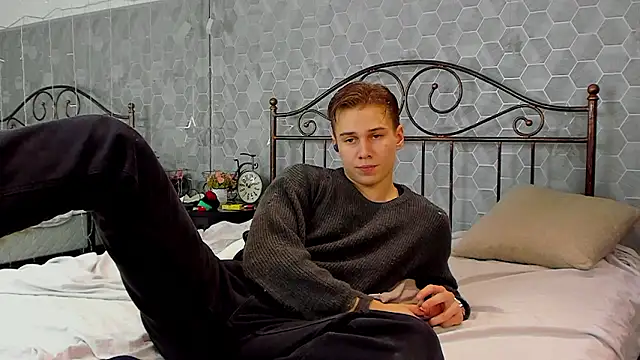 Marcus Swampov online show from 12/02/24, 03:25