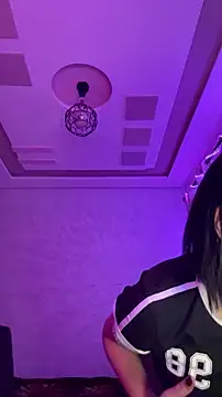 Snapshot of sexy_kaaylie chatting on 12/02/25, 01:55 sexy kaaylie online show from 12/02/25, 01:55