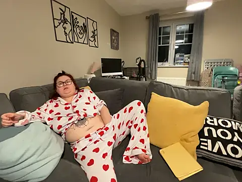 Tallulah-mae-xoxox online show from 01/27/25, 06:31